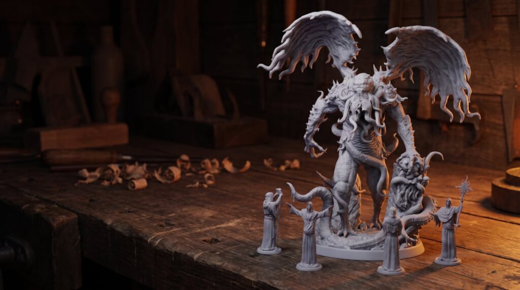 Szara figurka Cthulhu z żywicy z czterema kultystami u stóp